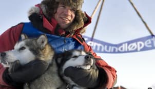 Musher Hendrik Stachnau with his team